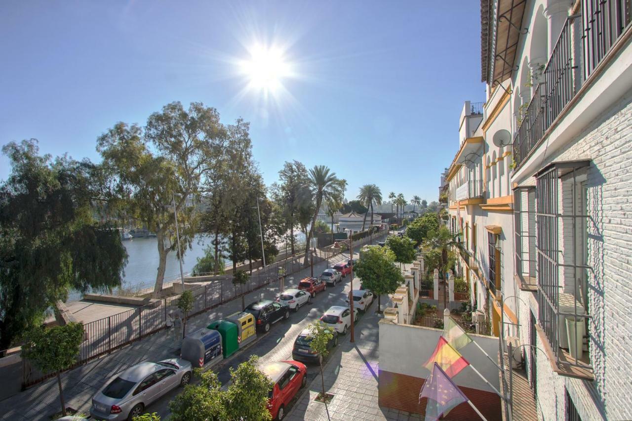 Betis Deluxe Riverside Севілья Екстер'єр фото